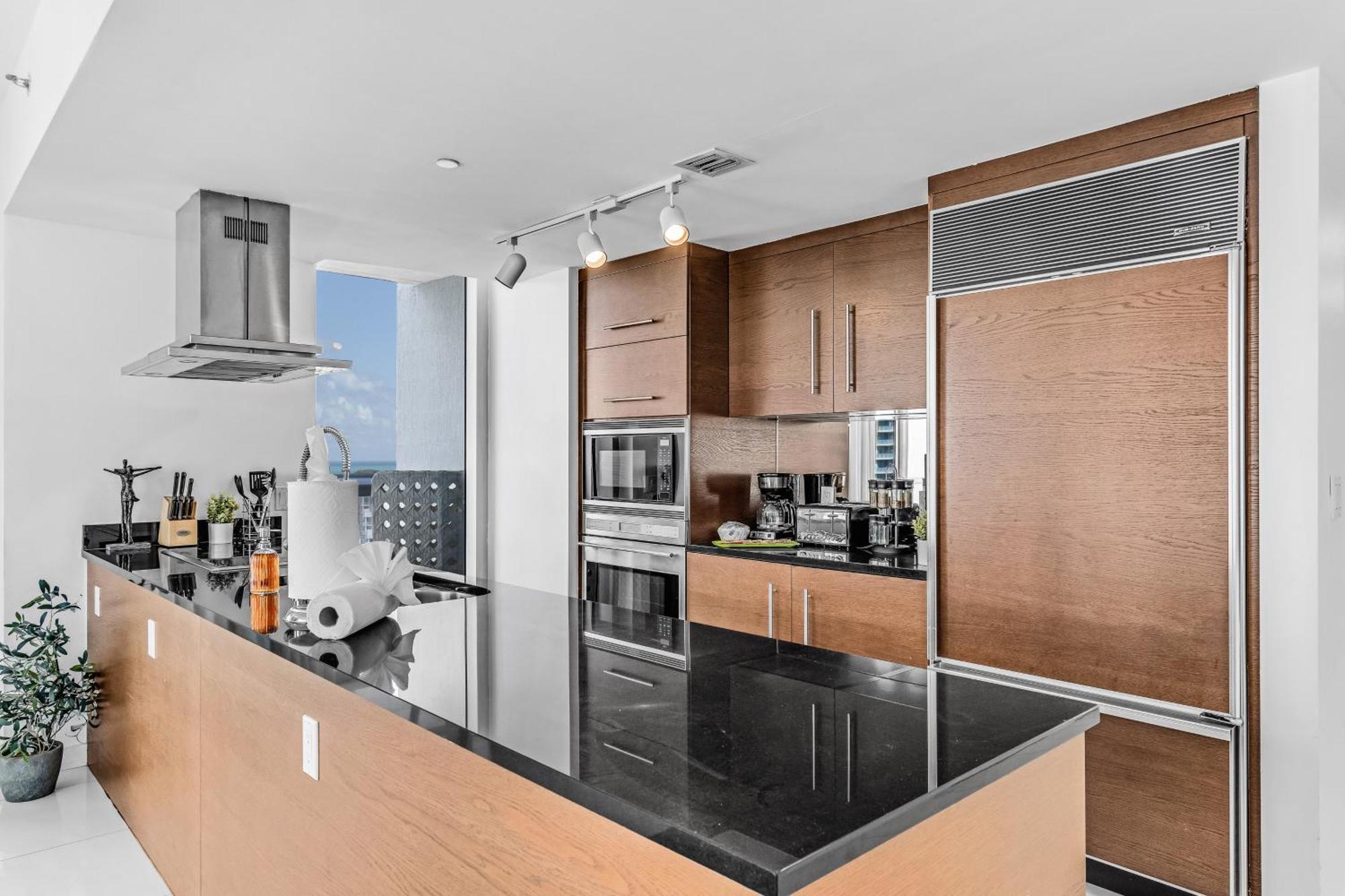Luxurious Condo At Icon With Views 迈阿密 外观 照片