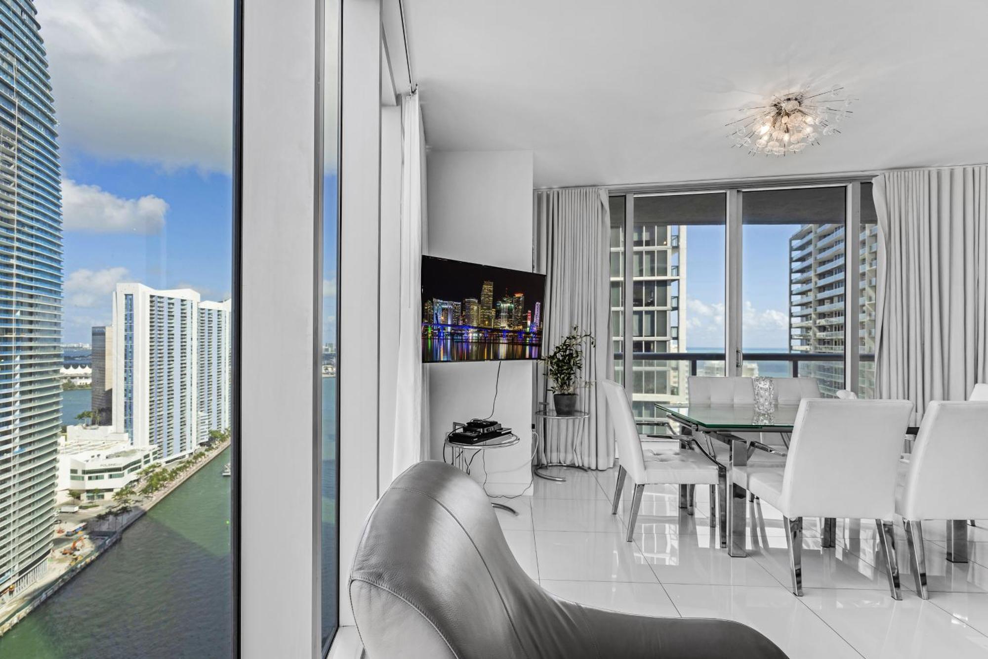 Luxurious Condo At Icon With Views 迈阿密 外观 照片